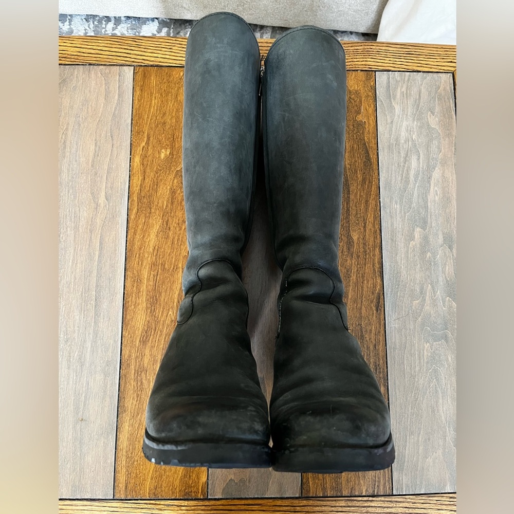 UGG leather Bromme II heeled Boots sz 8 - Picture 4 of 10